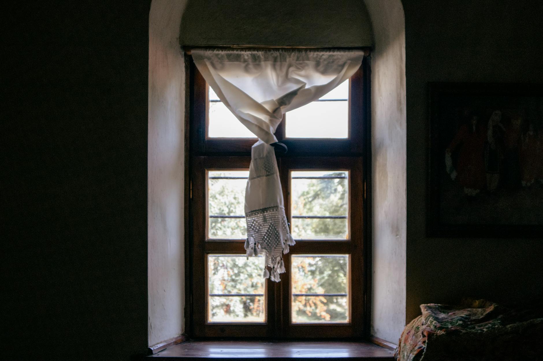 리어 커튼 전동식 수리 및 수동식 햇빛 가리개 설치 효과 비교