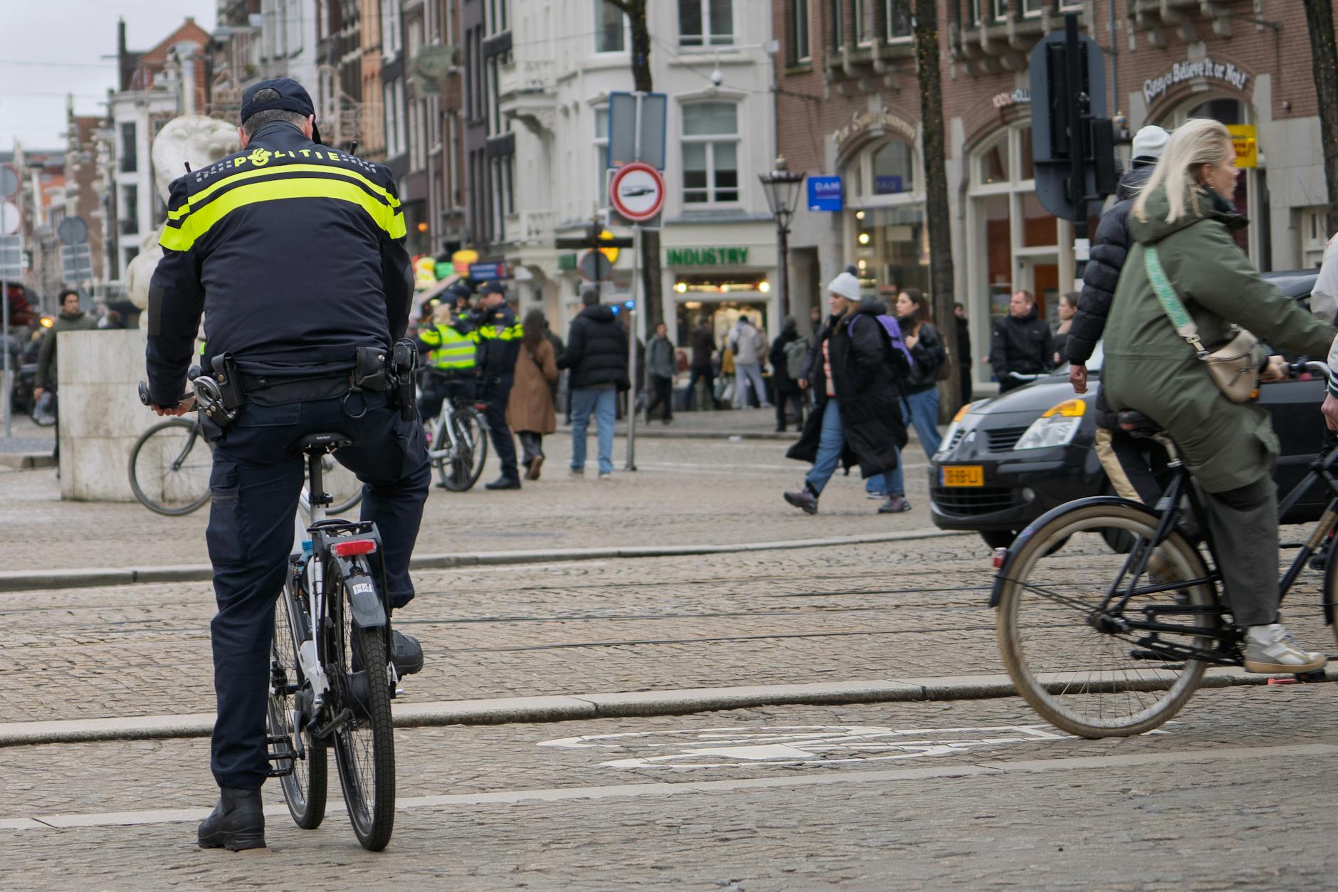 자전거 캐리어 부착 시 추가 번호판 발급 및 경찰 단속 피하는 법