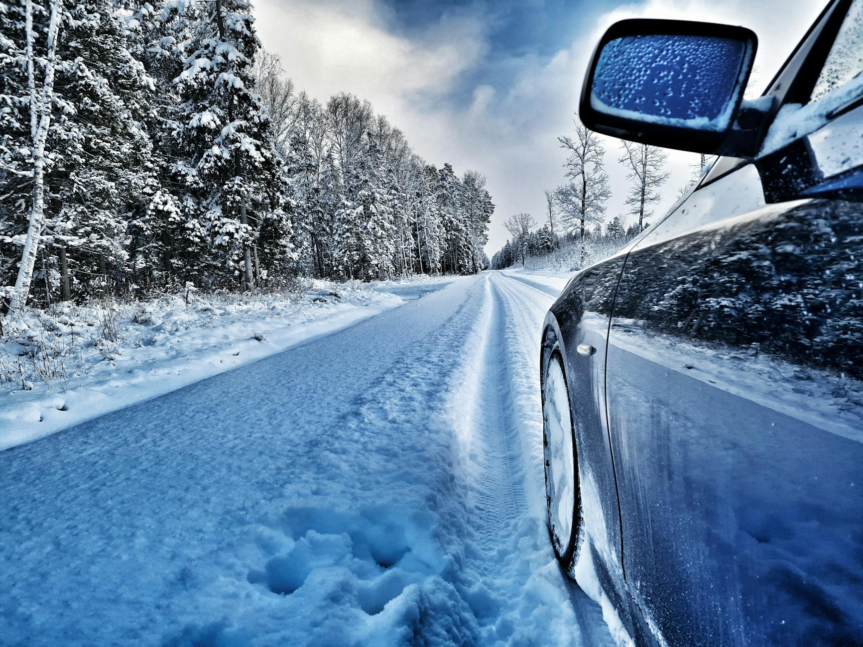 사계절 타이어 vs 올웨더 타이어 내 운전 습관에 맞는 선택 매뉴얼