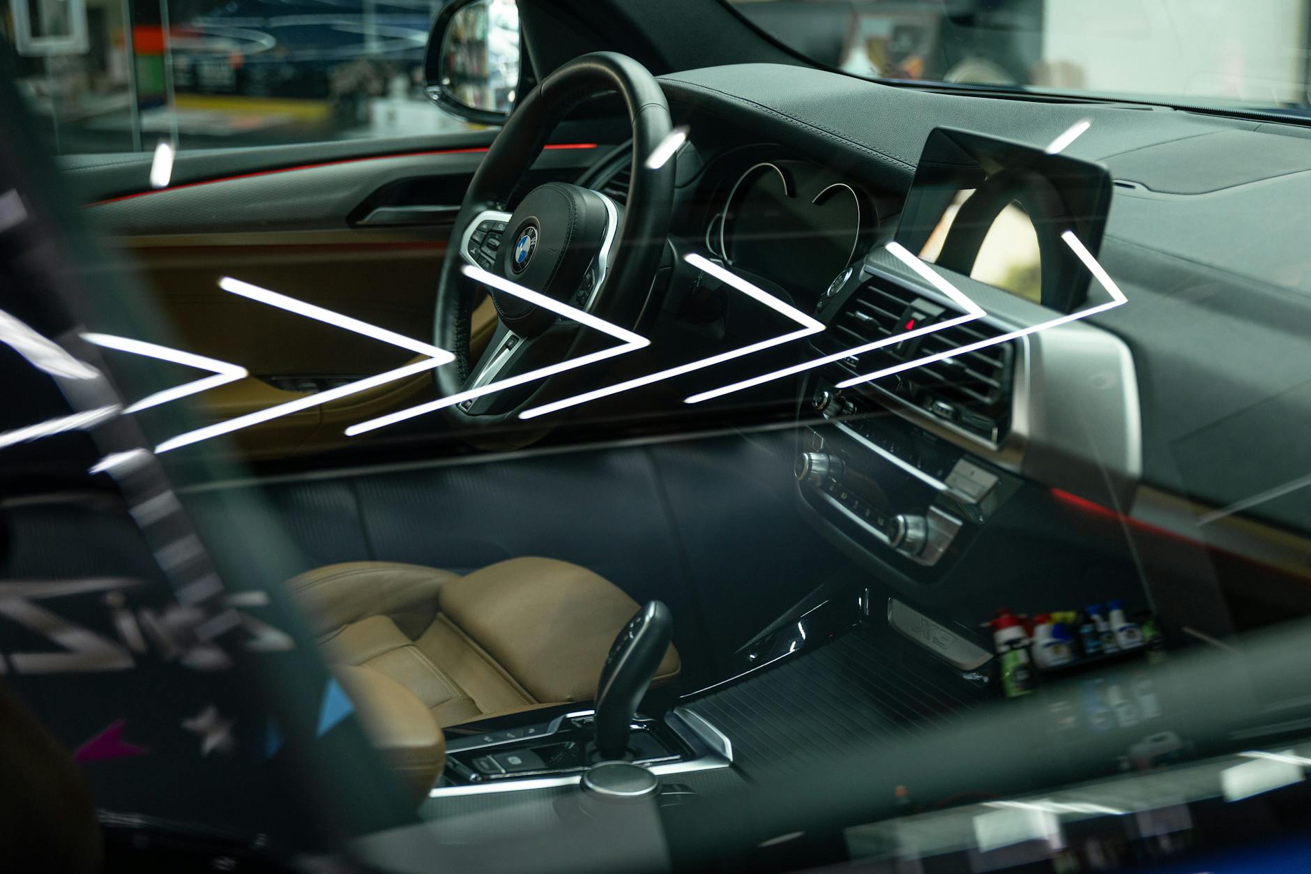 자동차 실내 가니쉬 랩핑 가격 및 하이그로시 지문 방지 필름